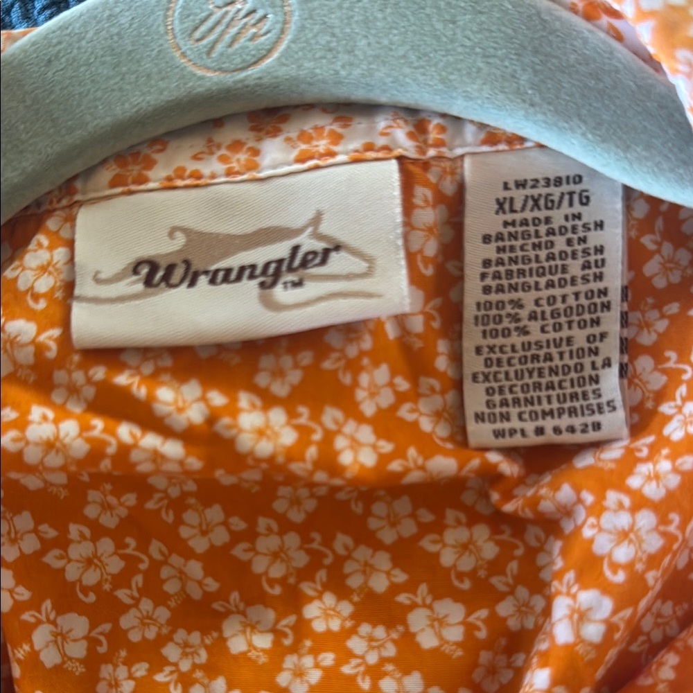 Wrangler Women’s Floral Shirt Orange - Picture 7 of 7